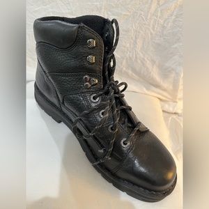 Wolverines black steel toe Safety boots In great Condition, Mens size 9 1/2